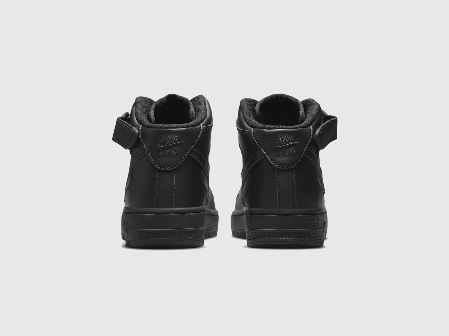 Nike air force cheap 1 black grade school